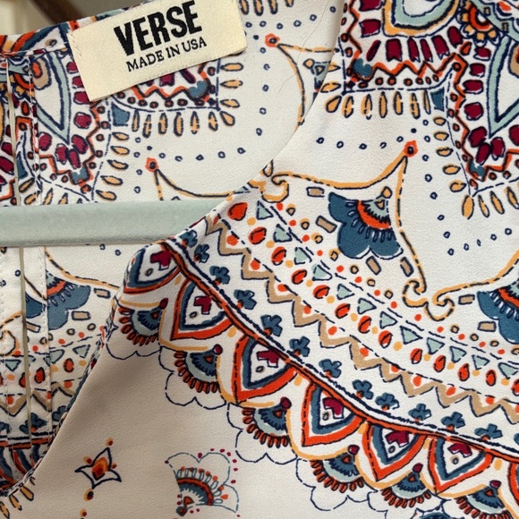 Verse Women's Sleeveless Mandala Print Blouse - Picture 3 of 10